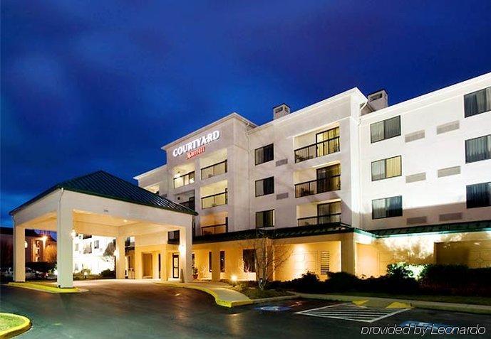 Courtyard Harrisonburg Hotel Ngoại thất bức ảnh